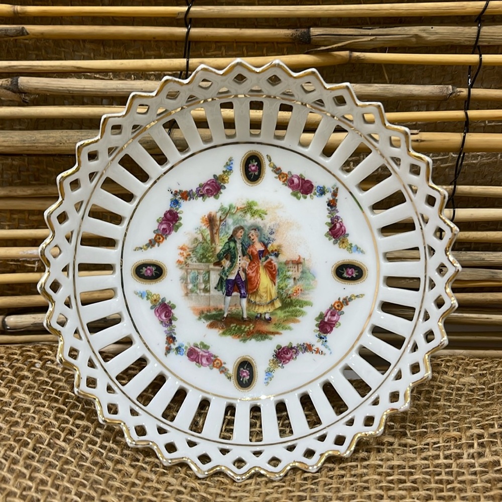 Vintage German Reticulated Gold Gilt Lattice Courting Couple Porcelain Dish